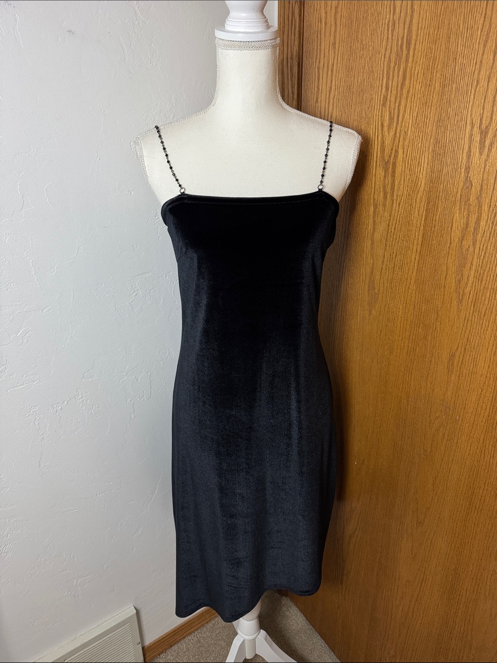 Younique Clothing black velvet dress M